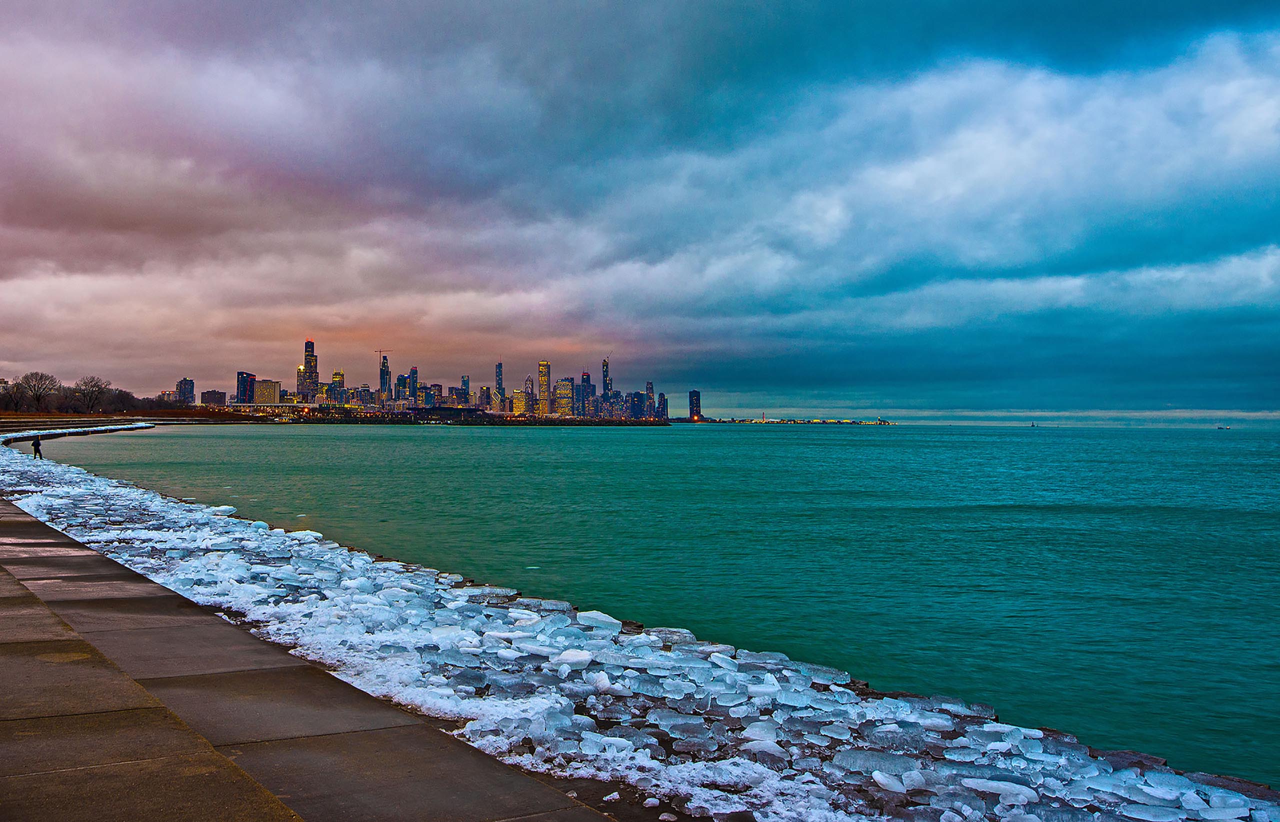 The coldest temperature in Chicago in 34 years (-23°) was recorded on the morning of January 30, 2019 during a bitter cold couple of days.